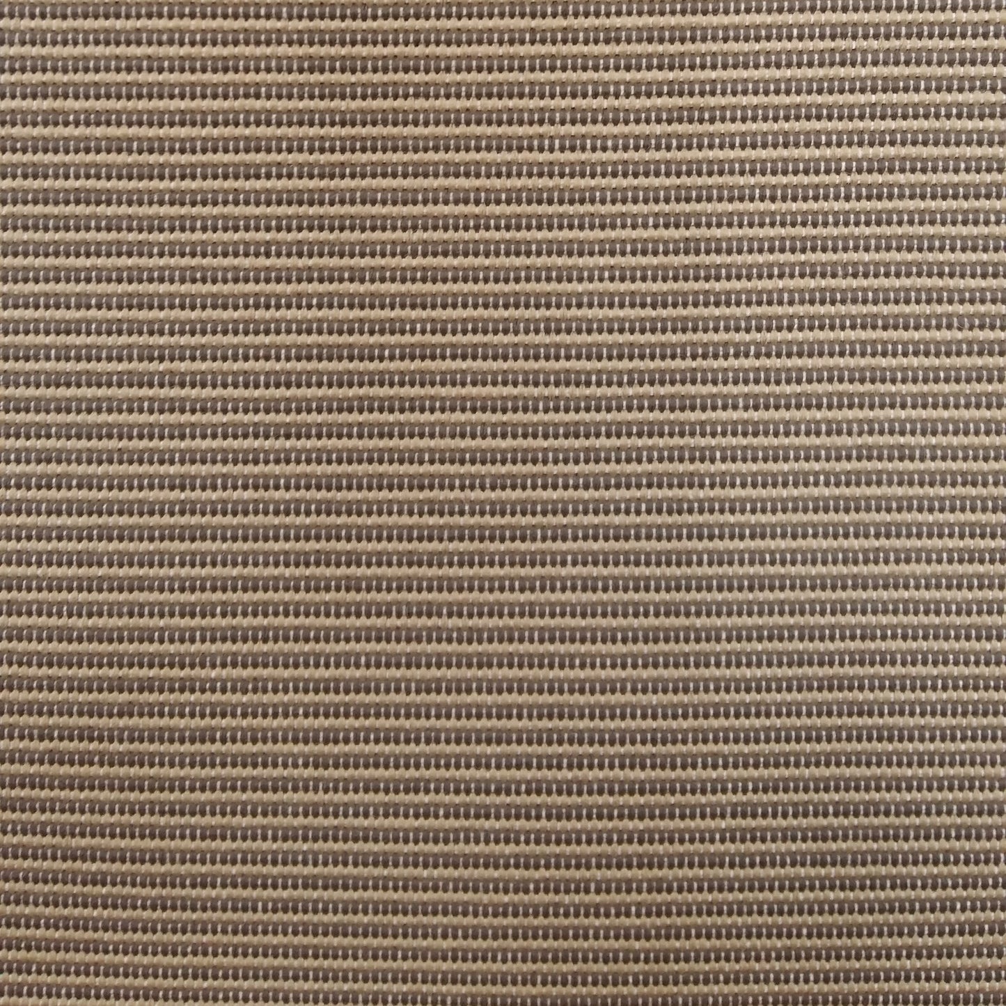 Taupe blends neutral elegance with high-performance protection. Perfect for contemporary garden furniture and shaded areas.