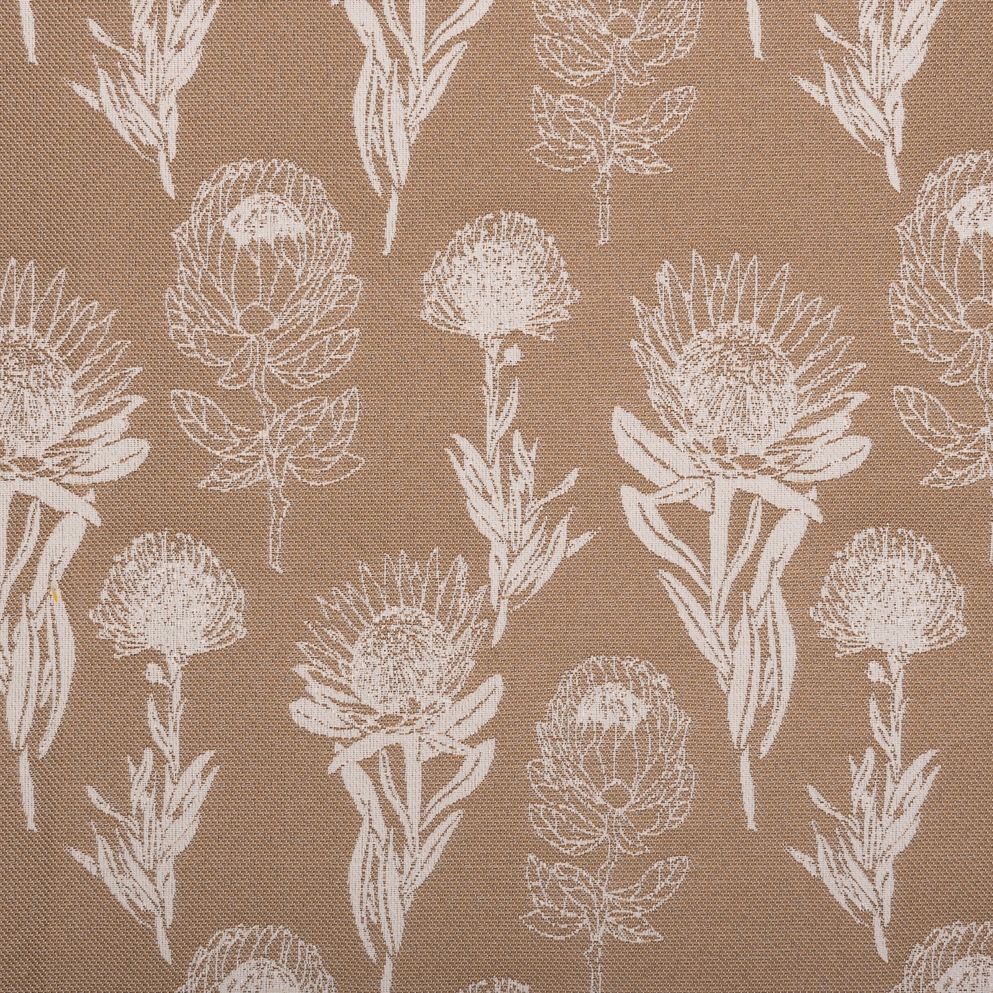 A timeless choice, Beige balances the charm of botanical print with long-wearing Solara durability. Ideal for versatile, elegant outdoor living.